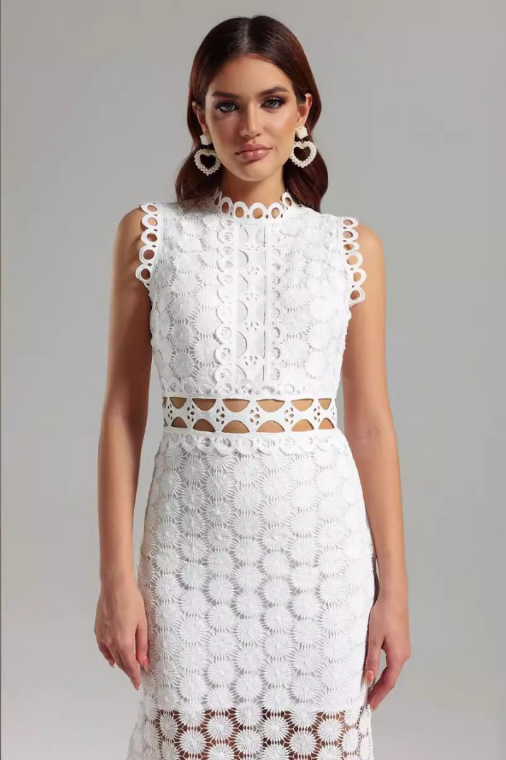 NİLY CUT-OUT DANTEL MİDİ ELBİSE